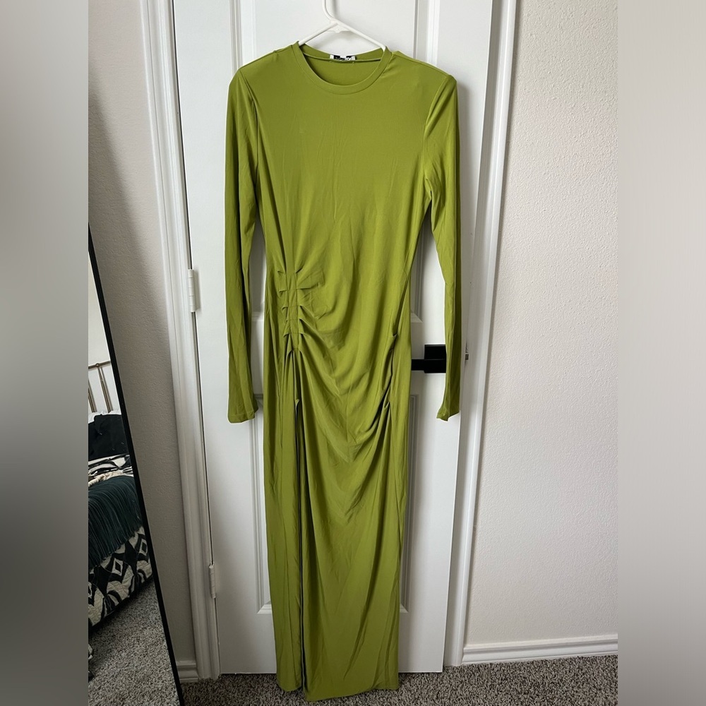 🔥NEW🔥 Green Long Sleeve Maxi Dress - Ruched & Form Fitting - Large - Picture 9 of 10